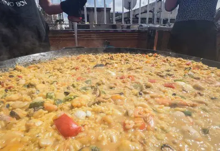 Gdzie zjeść najlepszą paellę w Barcelonie? Odkryj wyjątkowe miejsca